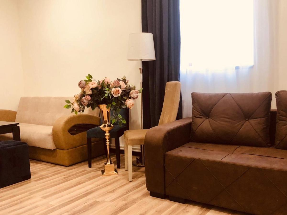 HASI hotel Dzjermoek Buitenkant foto